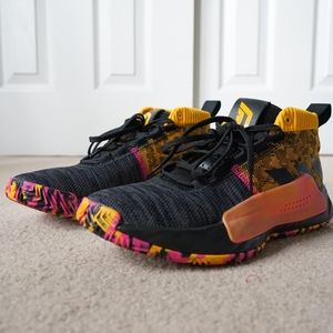 Adidas Men's Dame 5 basketball shoes